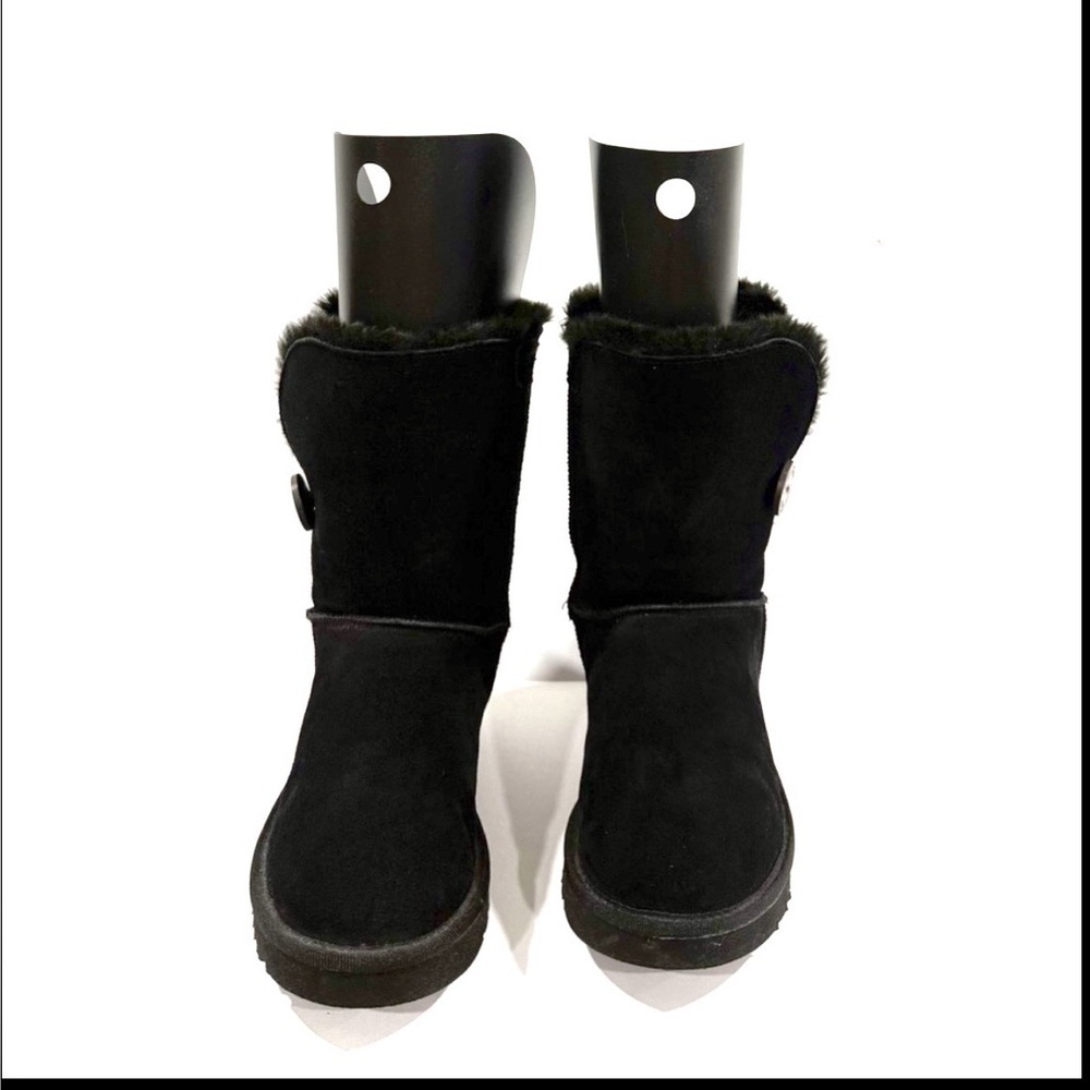 UGG Australia Black Sheepskin Buckle Winter Boots Suede Cozy Women 8